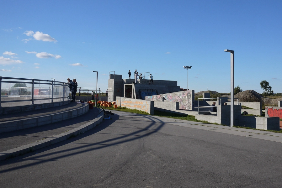 Plug N Play Parkouranlæg og cykelbane