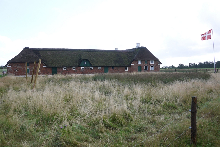 Abelines gaard Gården set fra vejen