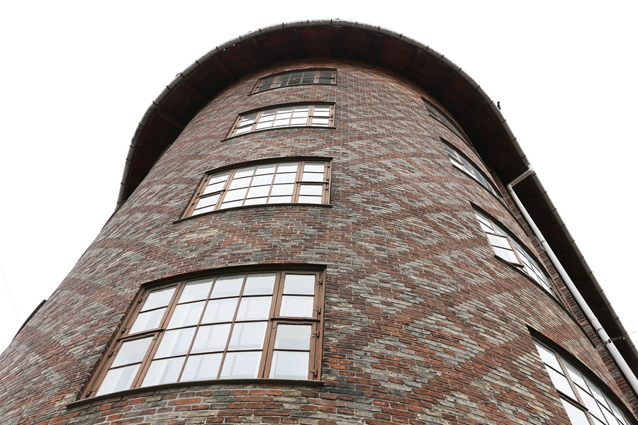 Linoleumshuset Muværk i præcis runding