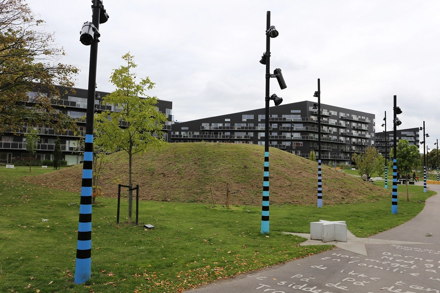 Kvarterpark Nord-Vest Et af parkens tre `"mini-bjerge"