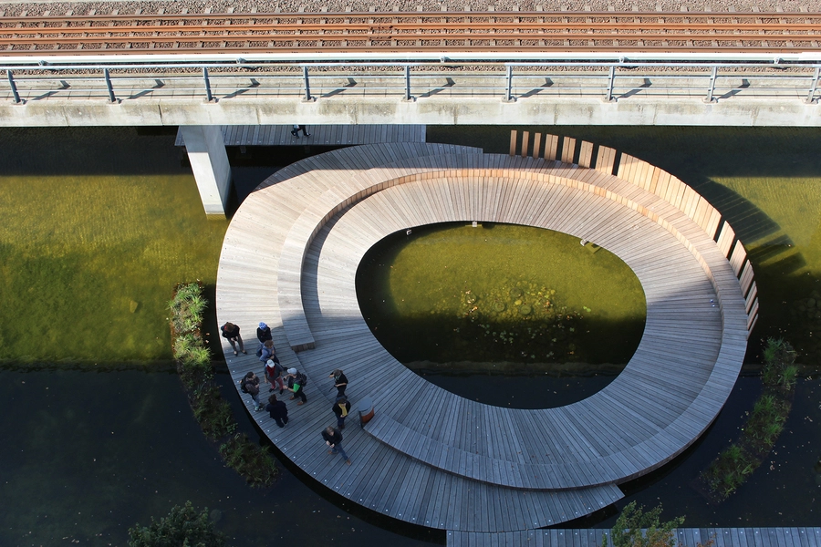 'Øerne' i Ørestad Øen ved Bjerget set fra Bjergets offentlige trappe