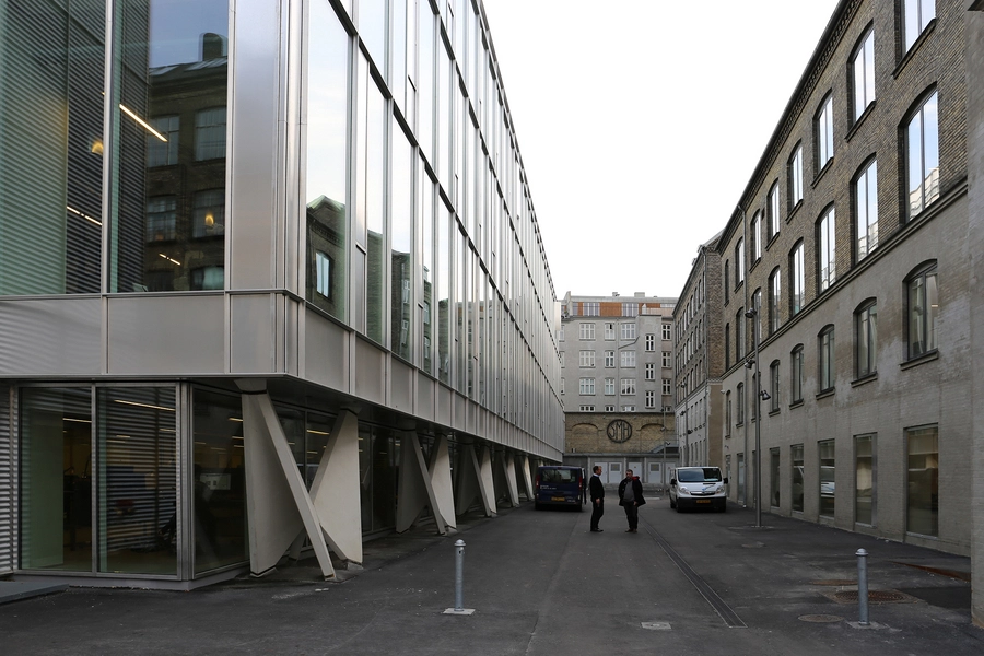 KEA Empire Campus Forplads Nørrebrogade-siden