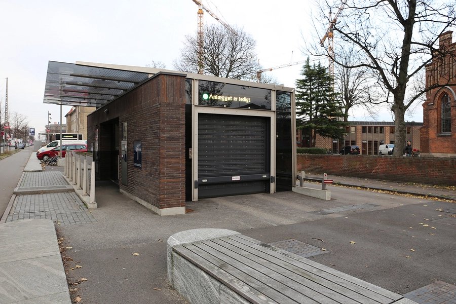 Underjordisk Parkeringshus Nørre Allé Indkørsel fri