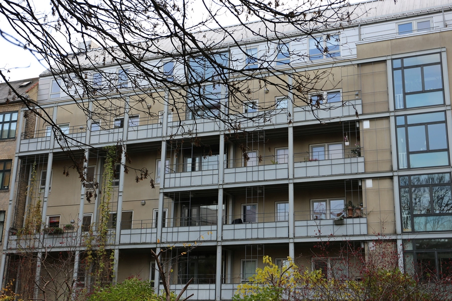 Boliger Guldbergsgade 4-6 og Nørre Allé 3 Facaden set fra gården