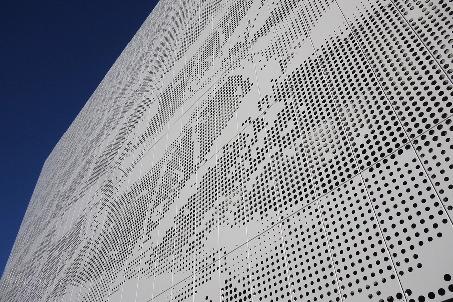 Parkeringshus Ørestad Syd Facade i perforeret metal