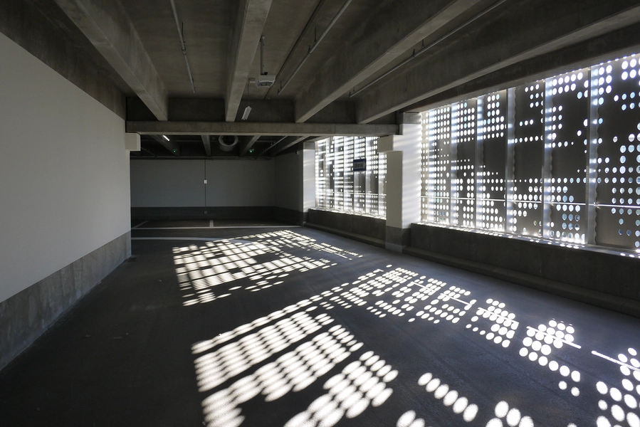 Parkeringshus Ørestad Syd Perforering lysspil