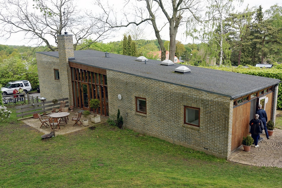 Exners Hus Huset er beliggende i kuperet tærren