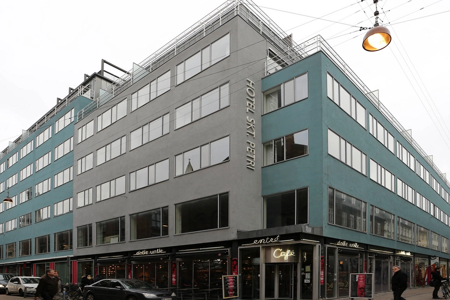 Daells Varehus – Hotel Sankt Petri Hjørnet af Krystalgade og Fiolstræde