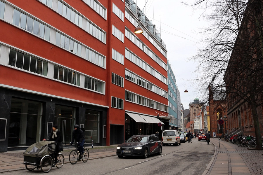 Daells Varehus – Hotel Sankt Petri Krystalgade, blik mod Rundetårn i øst