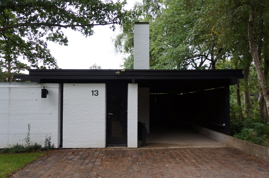 Knud Friis eget hus Garage og udhus