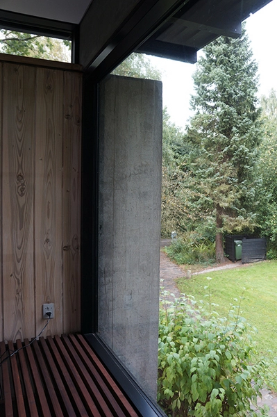 Knud Friis eget hus Overgang ude og inde