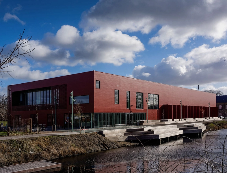 Hal C Facaden set fra nord-vest