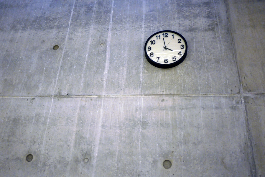 Multihal Gammel Hellerup Gymnasium Beton, ur