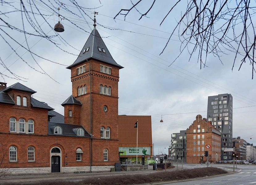 Pelican Self Storage Kastellet Bygningen i sammenhæng med de omgivende bygninger