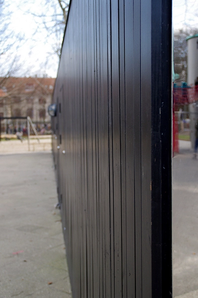 Mirror House - Tårnlegepladsen Detalje, hjørnesamling