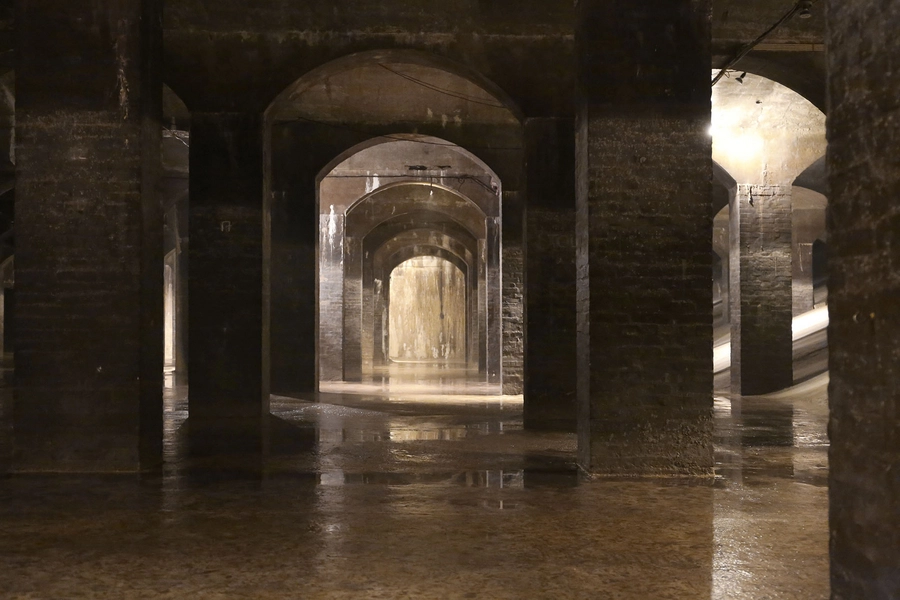 Cisternerne Vælvinger, fugtige gulve