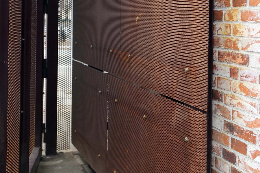 Bording Friskole Møde tegl - cortenstål