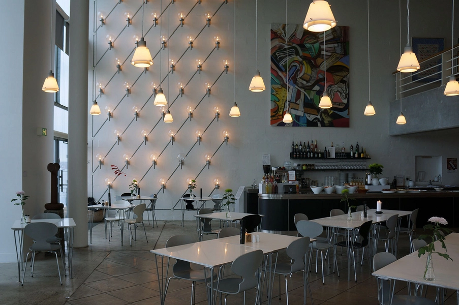 Kunstmuseet Trapholt Lysvæg i cafeen