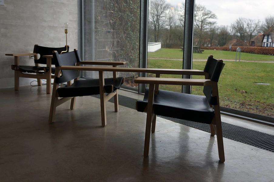 Kunstmuseet Trapholt Børge Morgensen stole i udstillingen