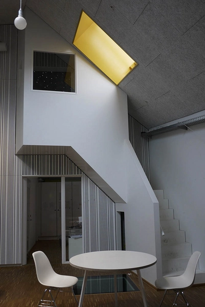 Børnekulturhus Ama'r Café med trappe til stjernerummet