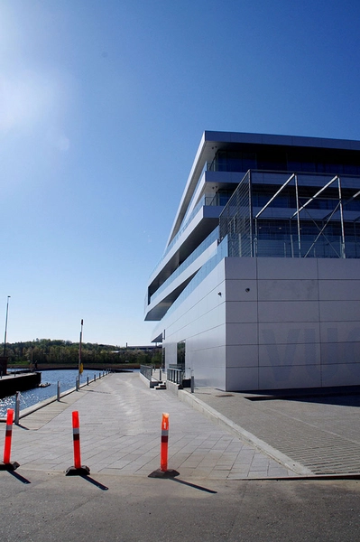 VUC Syd Bygningen møder kajkanten