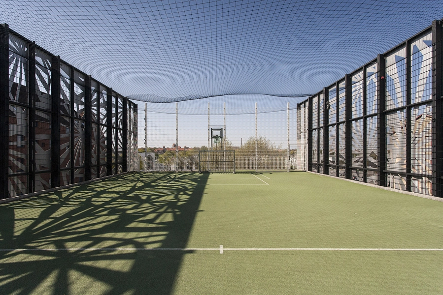 Aktivitetshus Den Grønne Trekant Boldbur på taget