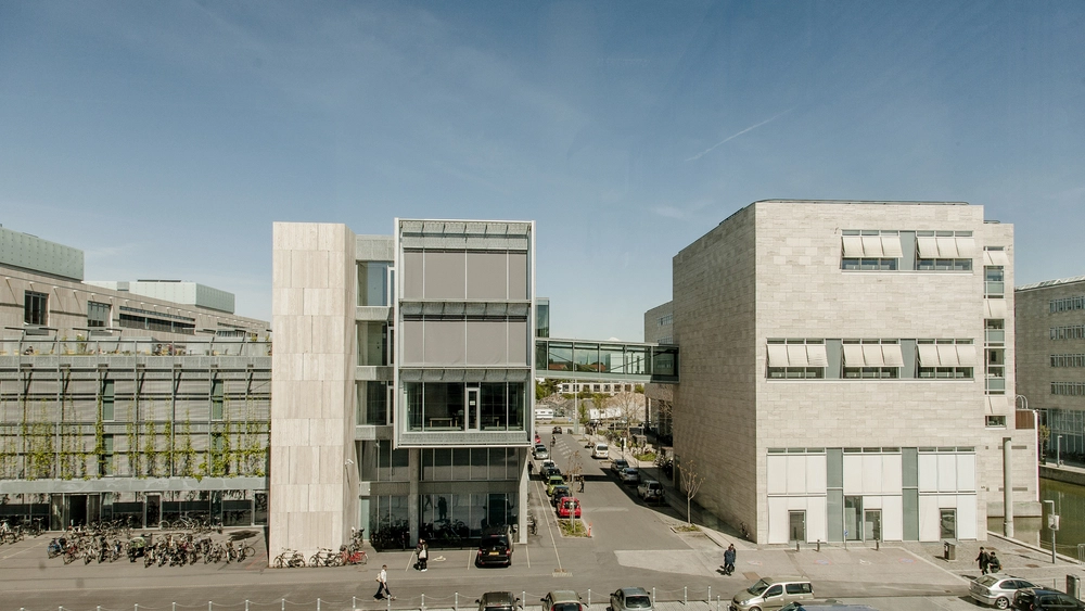 KUA 2, Københavns Universitet Amager, Humanistisk Fakultet Gavlmotiv