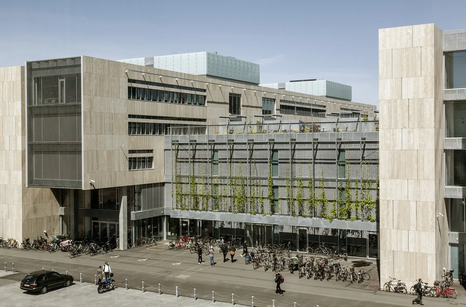 KUA 2, Københavns Universitet Amager, Humanistisk Fakultet Hovedindgang