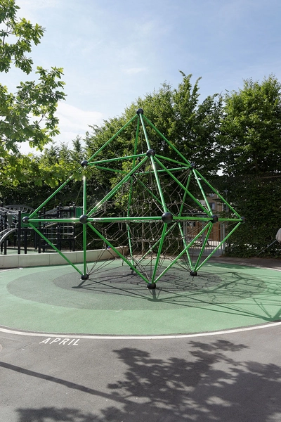 Vanløse skole Detalje, ny legeplads