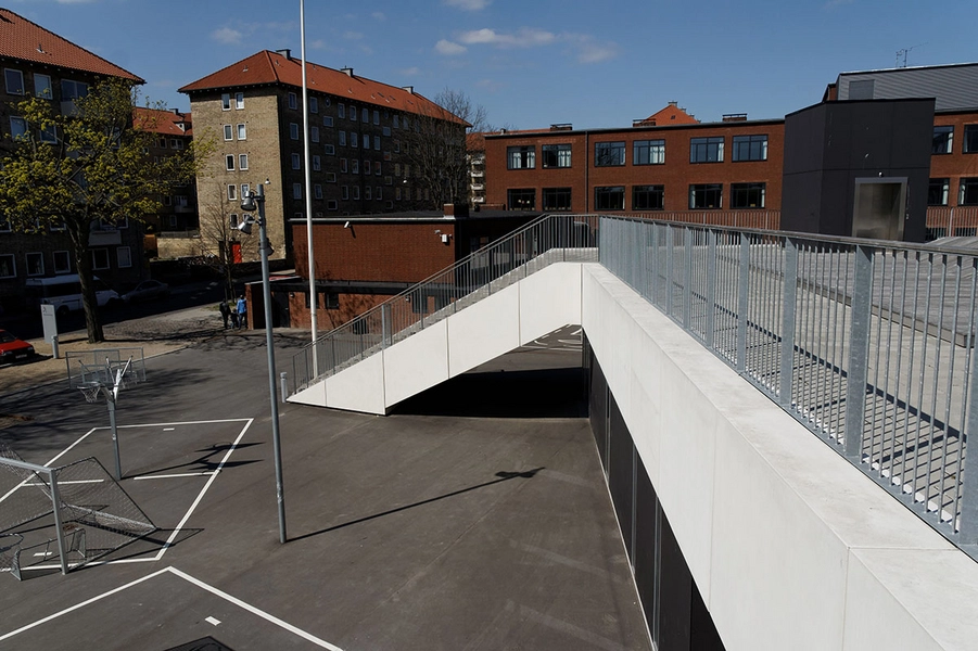 Tagensbo Skole Udsigt fra multihallens tag