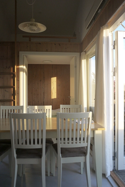 Bøgebjerg Strand Campinghytter Interiør, spiseplads, sovekammer, hems