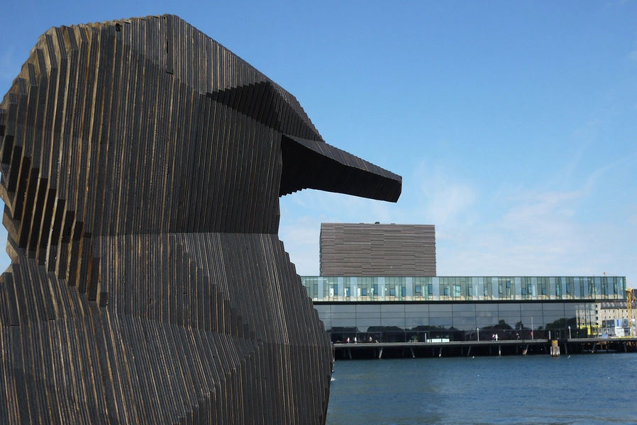 Svartbag byrum Blik ud over havneløbet