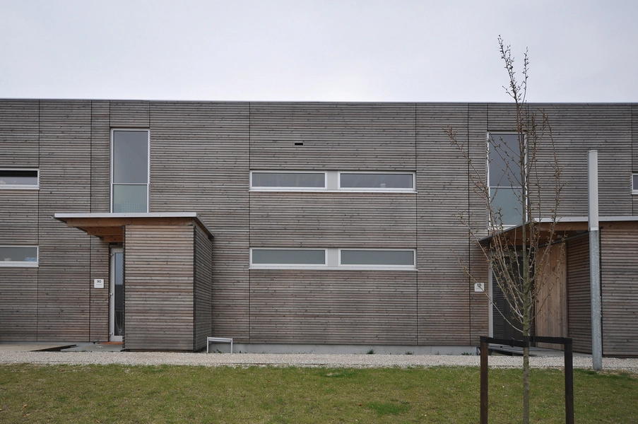 Lærkehaven Nordvendt facade med indgangspartier