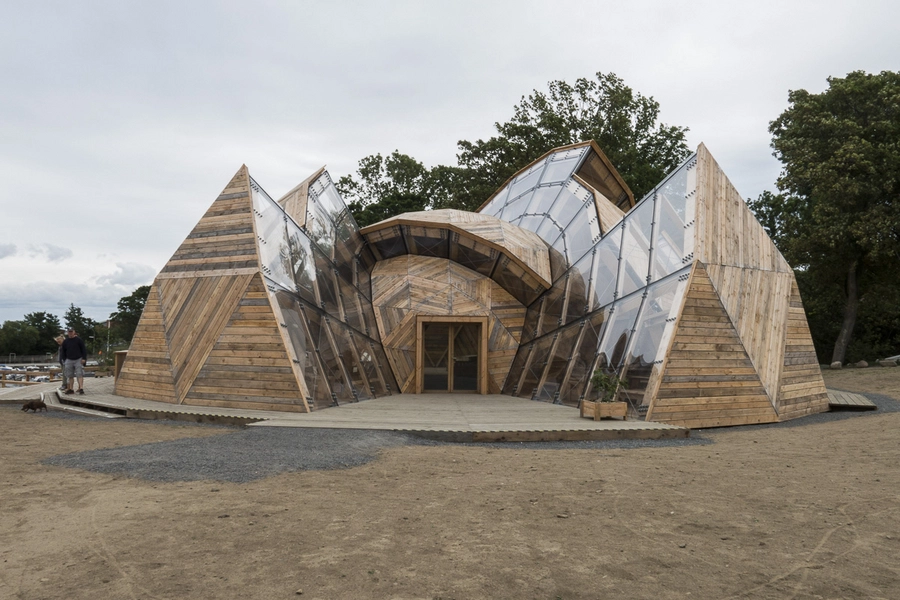 Folkemødets Forsamlingshus - under konstruktion Nordligt indgangsparti