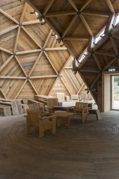 Folkemødets Forsamlingshus - under konstruktion Interiør