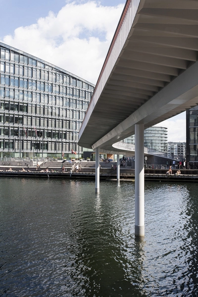 Cykelslangen Under broen