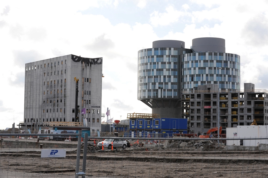 Portland Towers Set fra nordvest med igangværende byggerier.