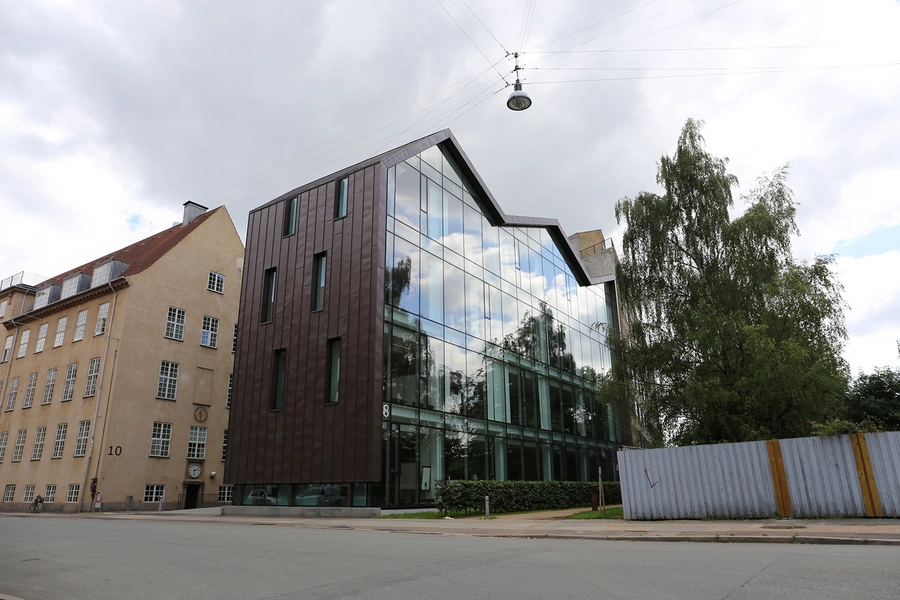 Kontorhus Halfdansgade 8 Bygningen set fra nord-øst