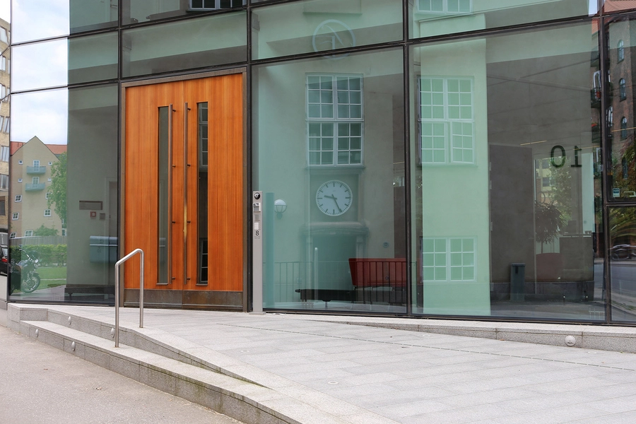 Kontorhus Halfdansgade 8 Udsnit, hovedindgang