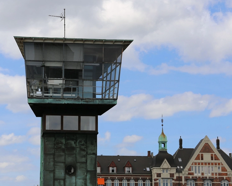 Langebro Kontrollrum, brotårn