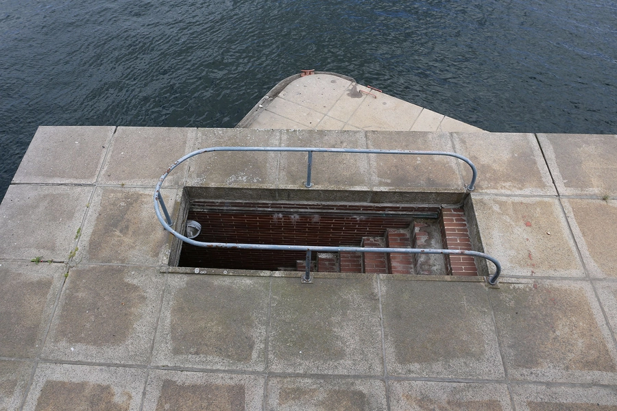 Langebro Detalje, nedgang på brofæste