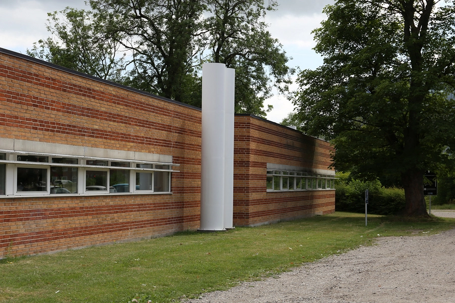 Statens Serum Institut Kontorfløj med båndvinduer og karakteristiske udluftningskanaler