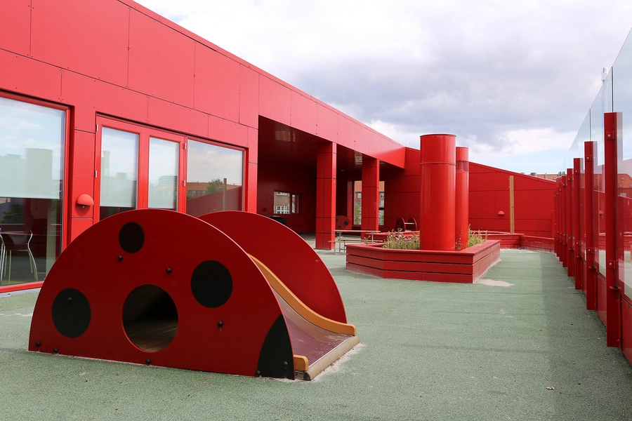 Det Røde Hjørne Tagterrasse, legeplads