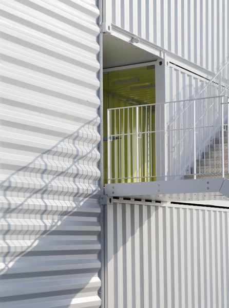 Udsigtstårn i Nordhavnen Samling af de fire containere.