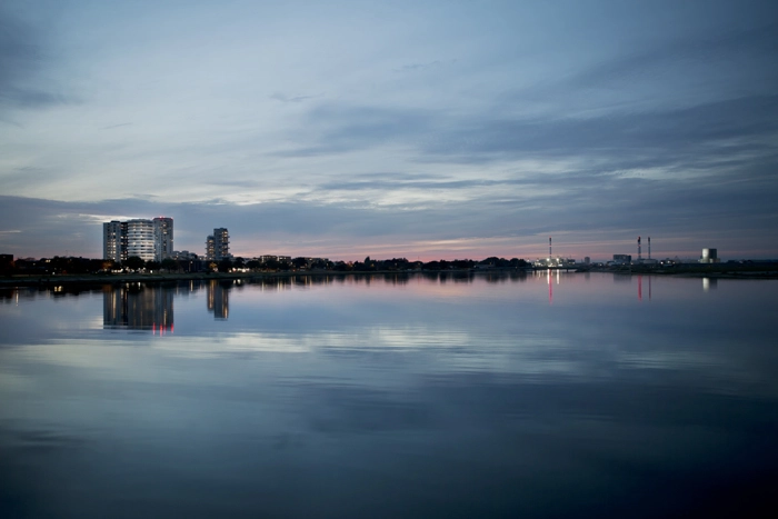 Twister Solnedgang over kanalen ved Amager Strandpark.
