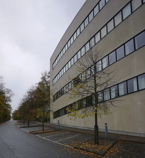 AlbaNova Nordfacade, forbindelsesvej