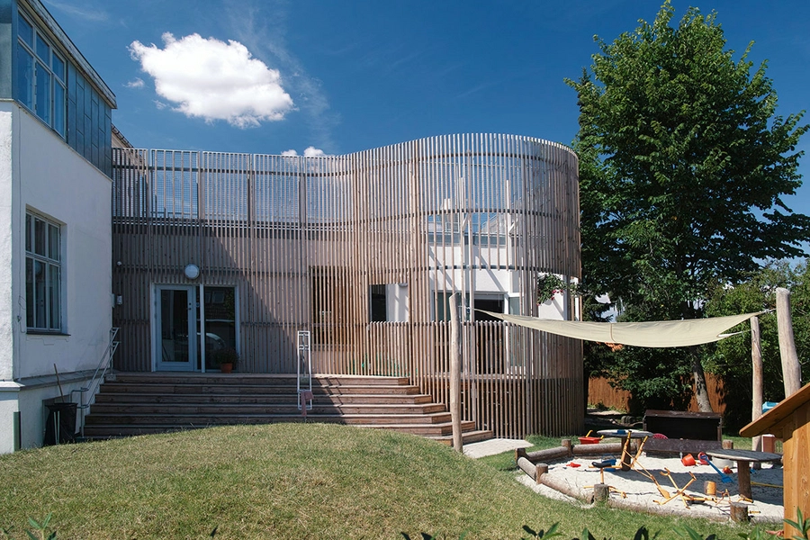 Edel Liisbergs Børnehave Møde mellem gammelt og nyt