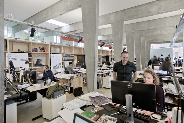 Vandkunstens Tegnestue Indenfor hos tegnestuen Vandkunsten