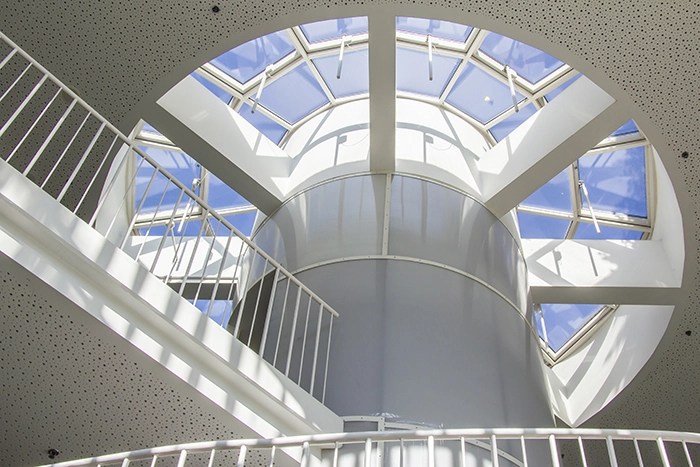 Tivolis Koncertsal Rotunden, lysindfald ovenlys