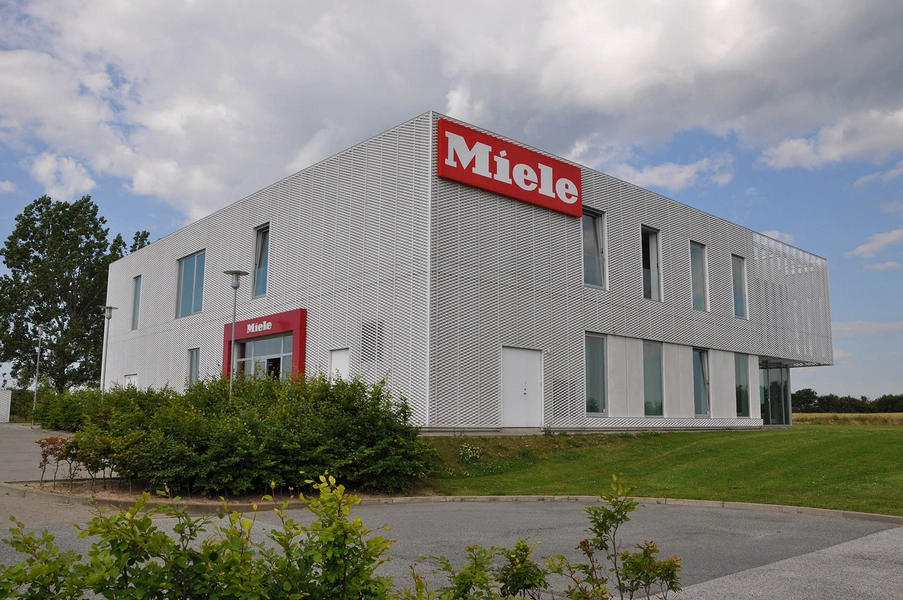 Miele Showroom Kig på bygningen fra ankomstsiden